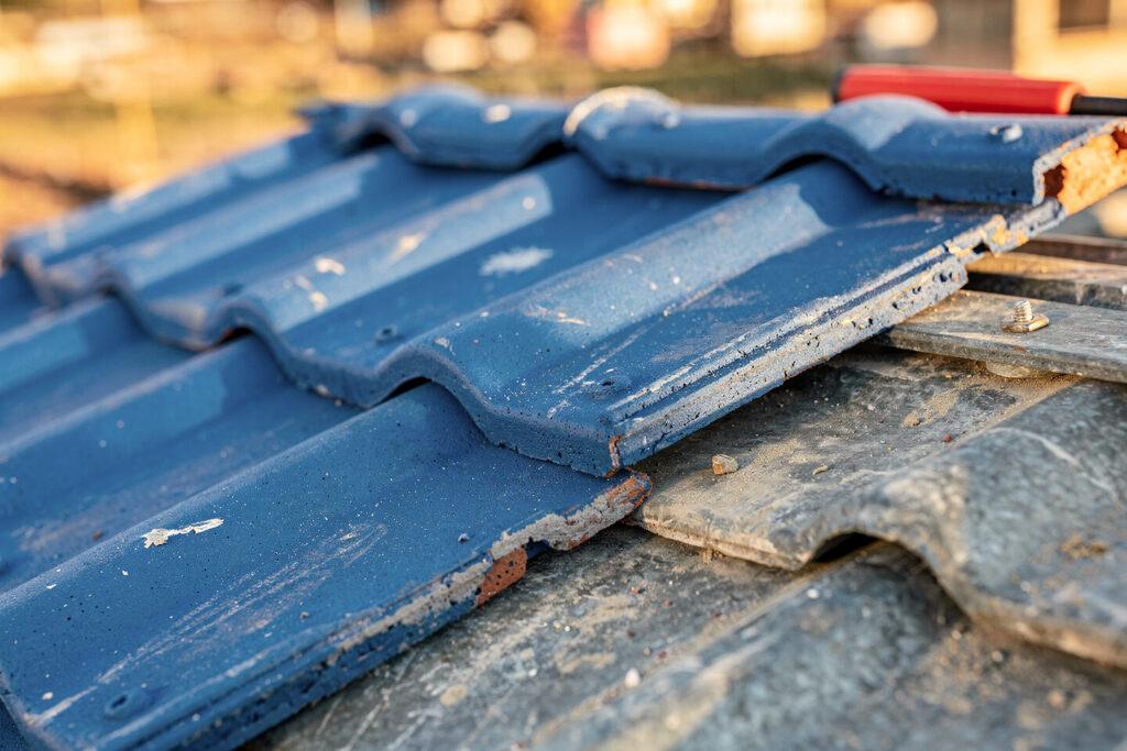Spezielle Dachformen und Materialien – von der Dachpfanne bis zum Blechdach – Spodarek Dachbeschichtungen – Eric Spodarek
